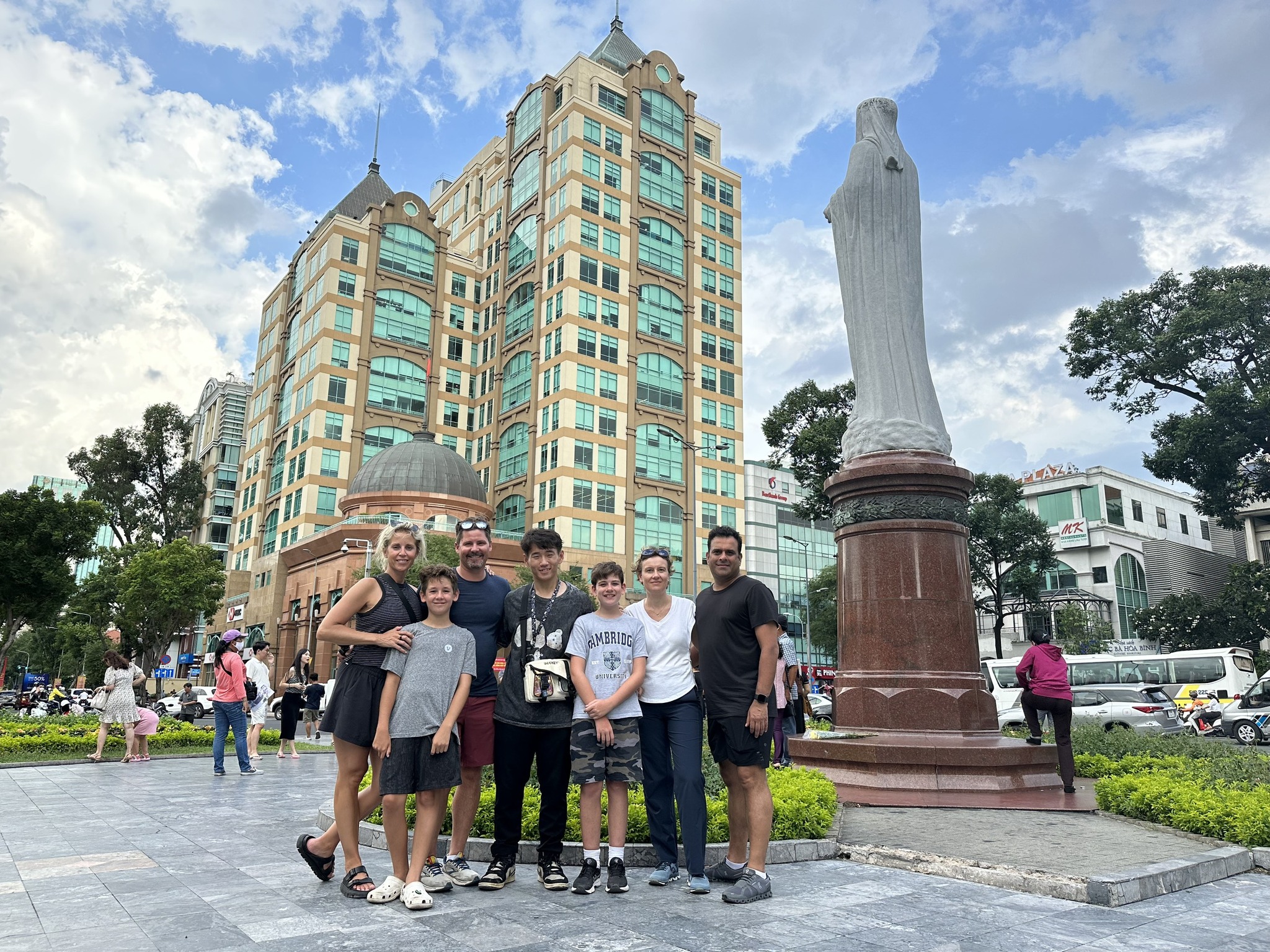 Vietnam Daily Tours